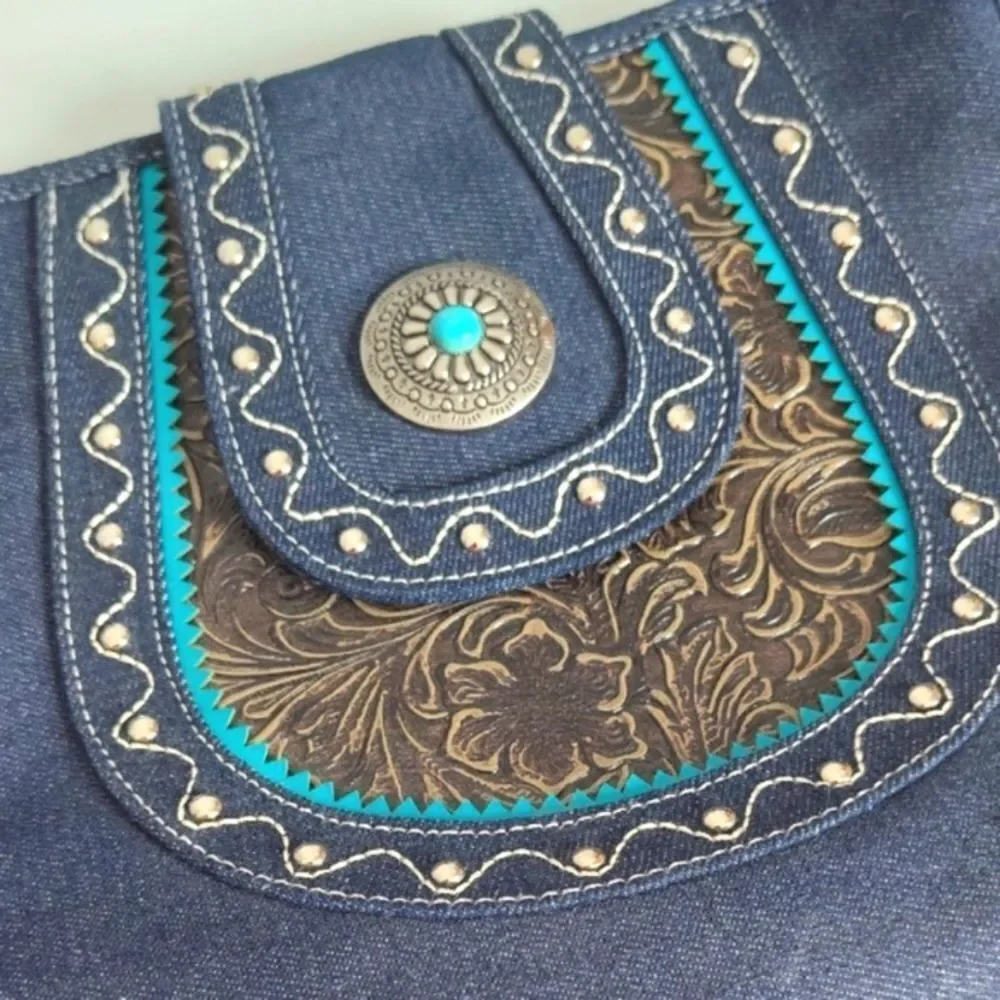 Canyon Sky chic denim